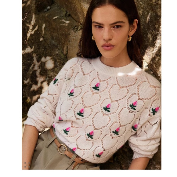 Luxurious 100% Cashmere Pointelle Embroidered Crewneck Sweater By Aqua in Ivory - Picture 4 of 8